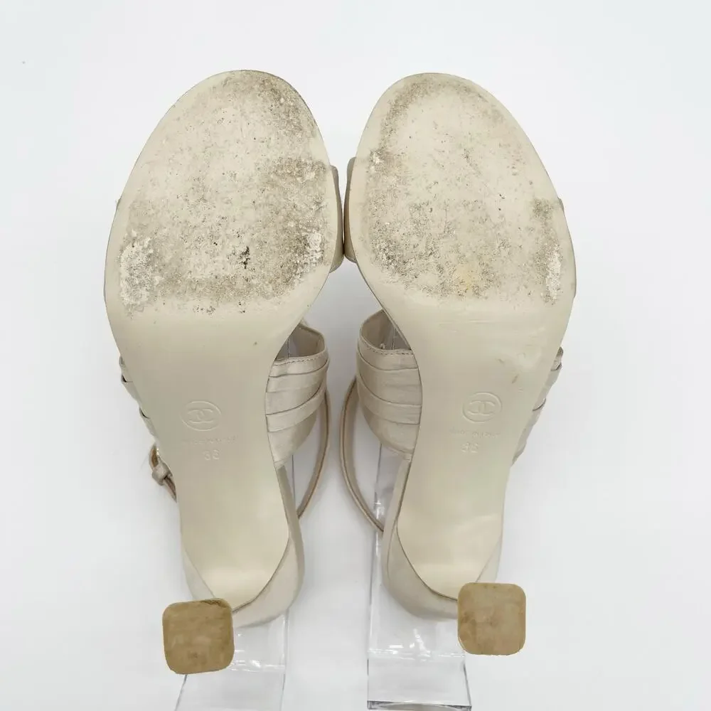 CHANEL 2023 beige